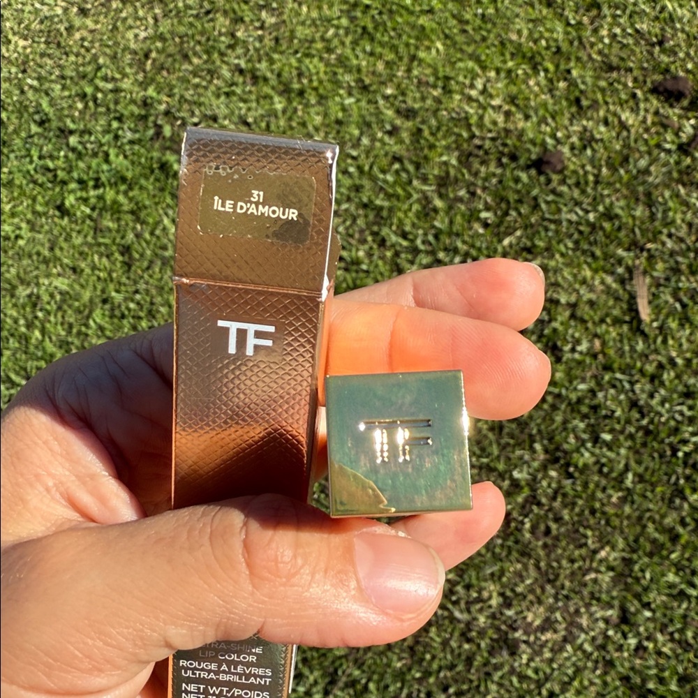 Tom Ford Soleil 31 Ile D'amour Ultra Shine Lip Color 0.11 oz/3.3 G NIB Lipstick - Picture 5 of 5
